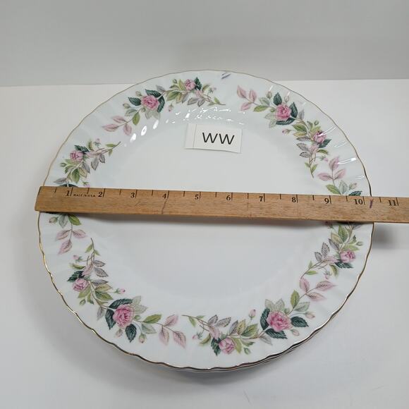 Set of Four Regency Rose #2345 Dinner Plates 10-3/8" by Creative Fine China [WW] - Picture 4 of 11
